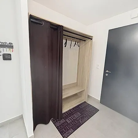 Holiday home Maison De Plain Pied Proche De La A Merville-franceville - Fr-1-465-128 Merville-Franceville-Plage
